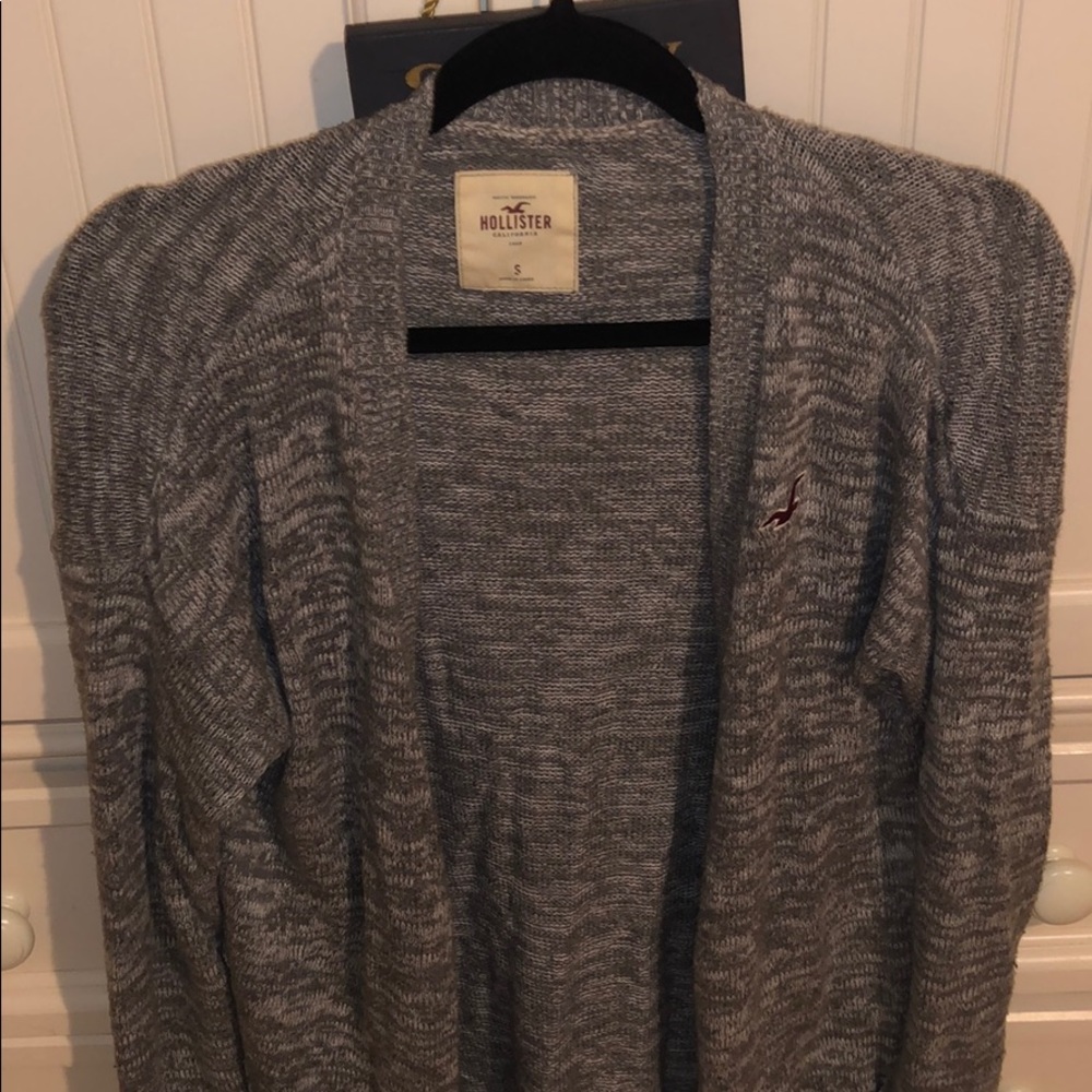 grey hollister cardigan size small